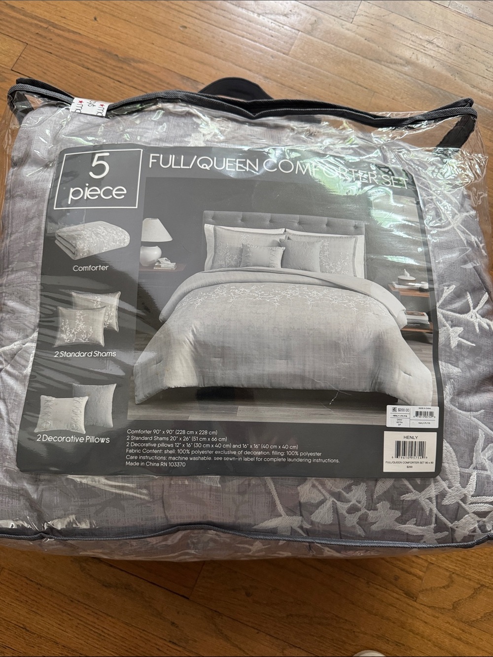 Full/Queen Comforter Set - Silver Gray and white - missing shams
